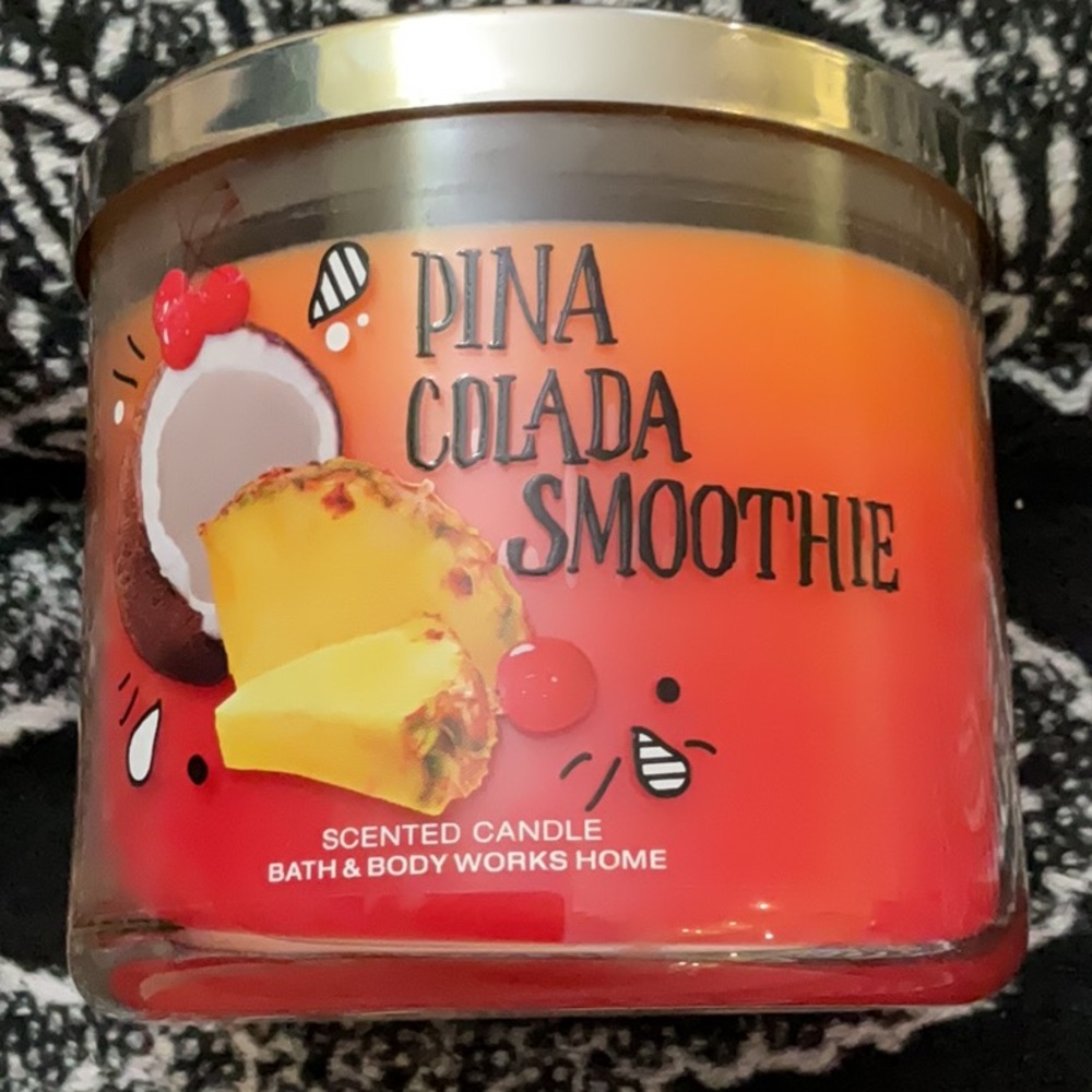 Bath and body body works pina colada smoothie candle